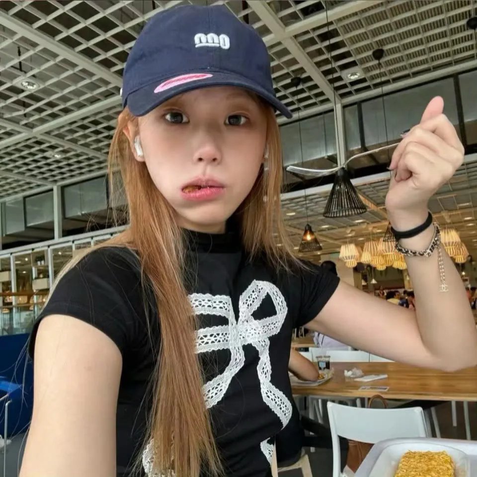 叔比狗:尼斯湖大水怪